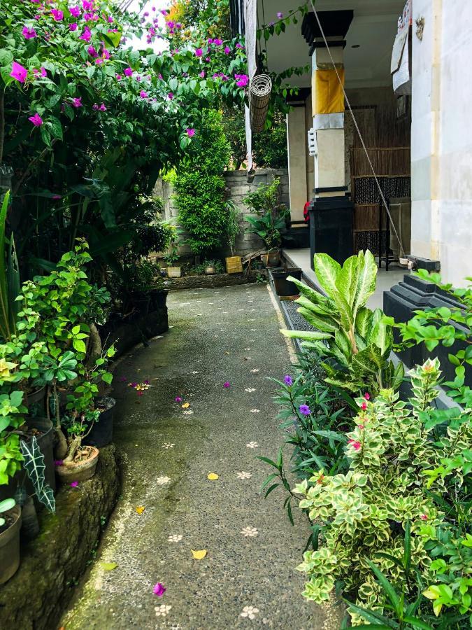 Rayshiva Homestay อูบุด ภายนอก รูปภาพ